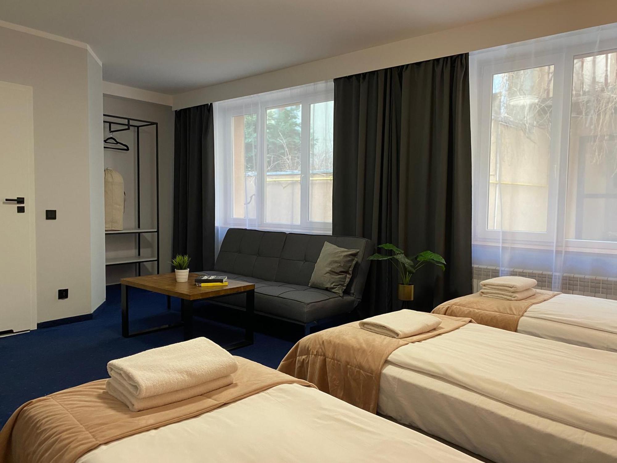 Cube House Aparthotel Краков Экстерьер фото